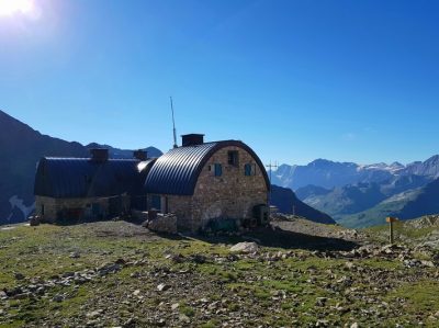 Traversée des Pyrénées — étape 15 : refuge des Oulettes > gîte de Saugué