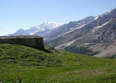 Tour du Mont Blanc — étape 4 : Le Val Ferret à la recherche d'Elena