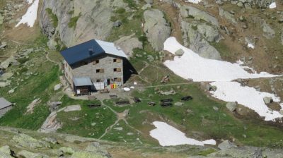 Le TOR des Géants. — étape 2 : Refuge Deffeyes > Planaval