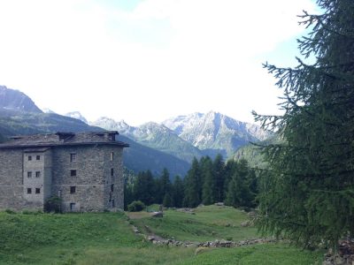 Le TOR des Géants. — étape 9 : refuge Vieux Crest > Cretaz (Valtournenche)